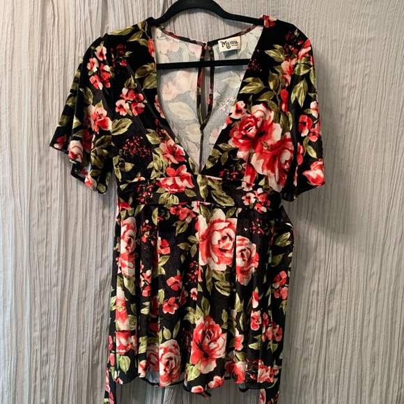 Show me your mumu velvet romper - Picture 2 of 3